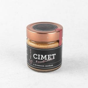 Kremni med s cimetom